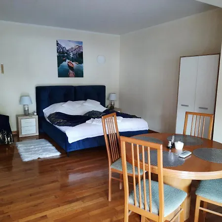 Anagora Ii Appartement