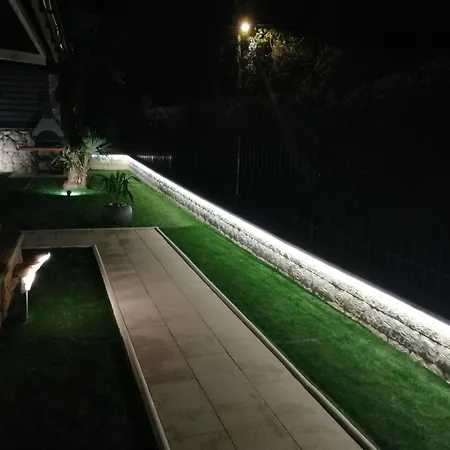 Apartament Anagora Ii *