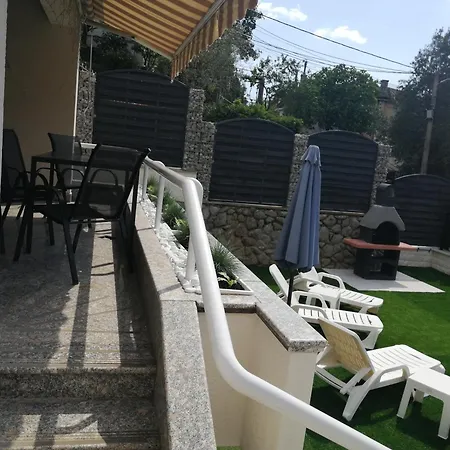 Appartement Anagora Ii *